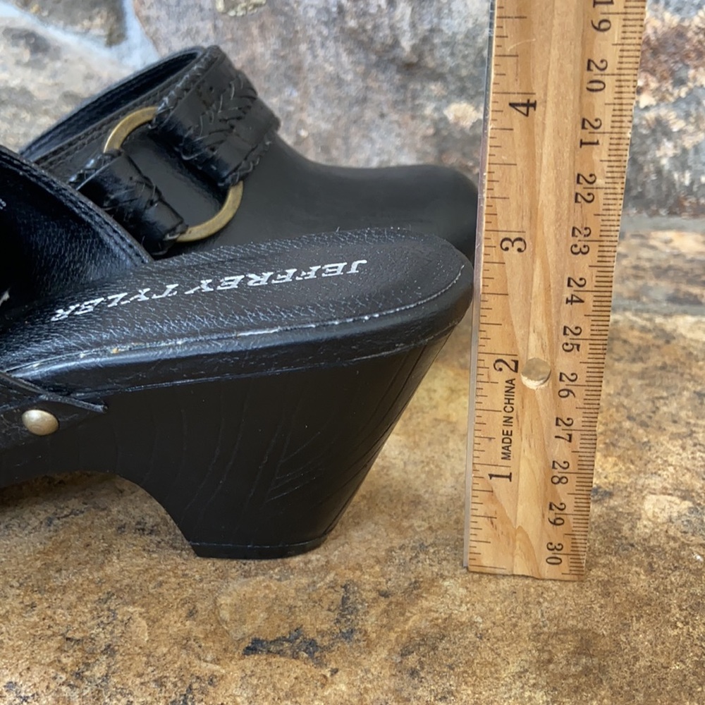 Jeffrey Tyler Clogs - Picture 8 of 10